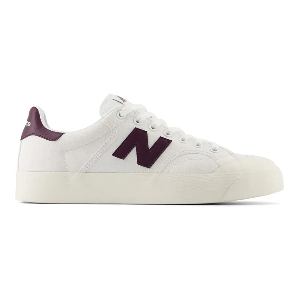 

Кроссовки New Balance 100, белый