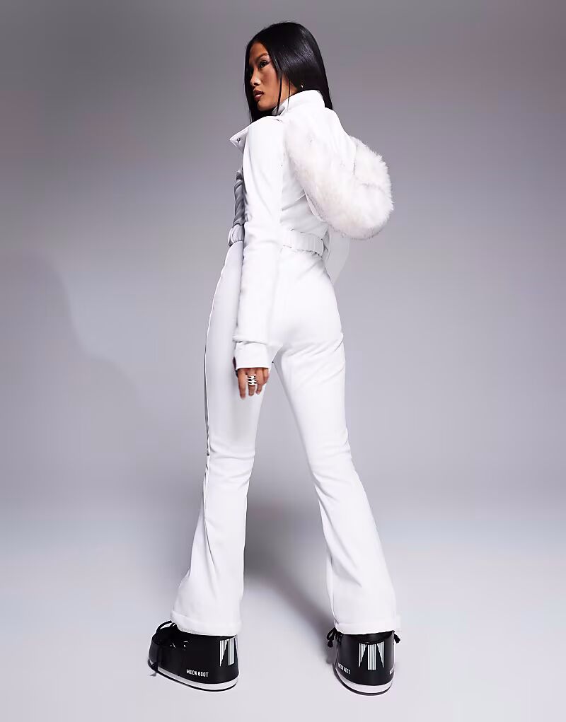 

4505 Petite Ski горнолыжный костюм с поясом, узкими брючинами и капюшоном из искусственного меха, белый цвет