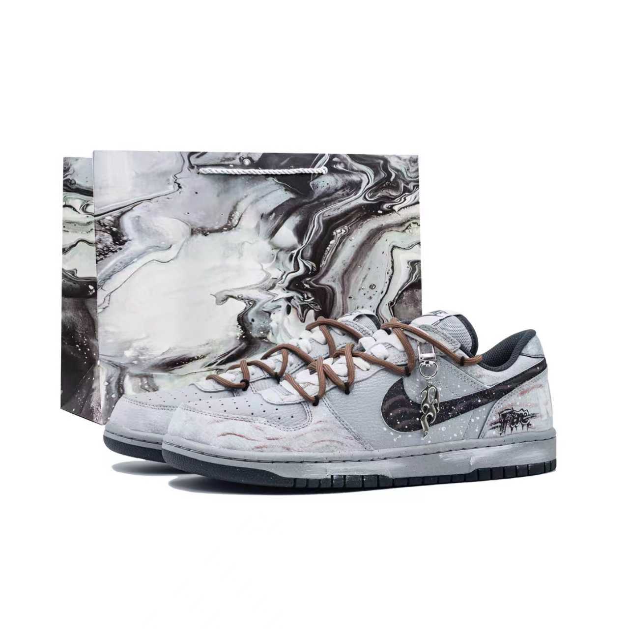 

Nike Кроссовки для скейтбординга Big Ash Seeker Abrasion Resistant низкие мужские Gray Red Brown