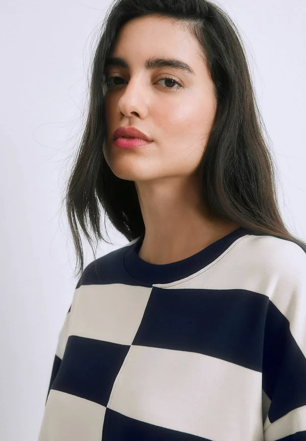 Базовая футболка с круглым вырезом Next, Navy White Stripe — фото 4