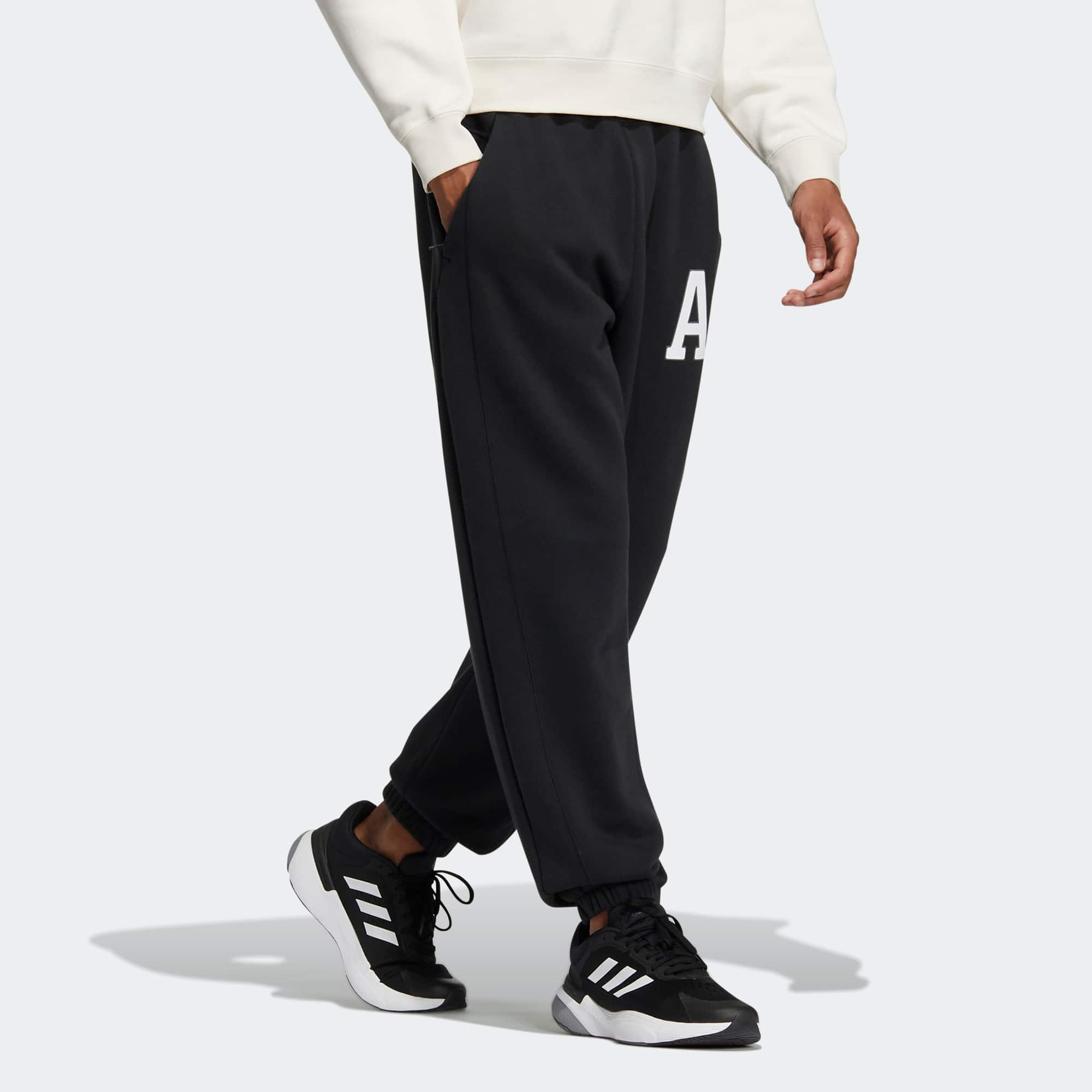 Спортивные брюки adidas Letter Pants Logo IB2768, черный — фото 4