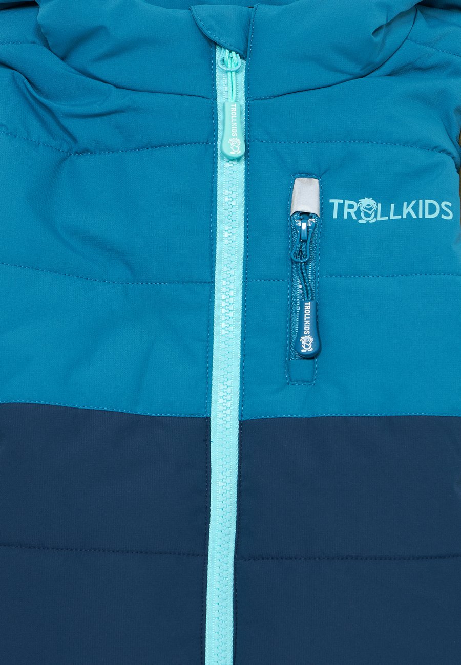 Зимняя куртка TROLLKIDS KIDS HEMSEDAL SNOW JACKET UNISEX, Dark Marine/Mystic Blue/Pine Green/Dark Blue — фото 3