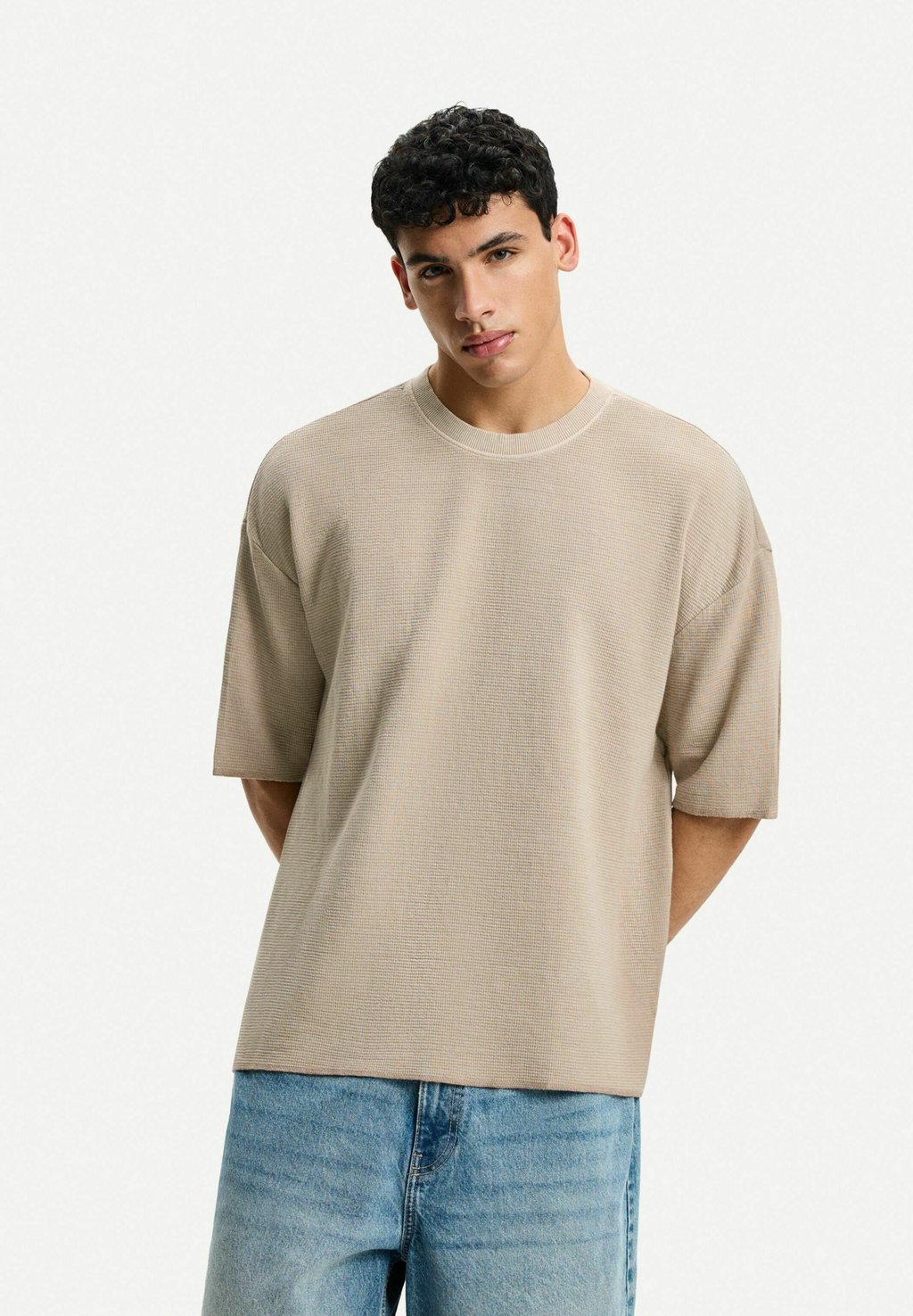 

Базовая футболка WAFFLE BOXY FIT Bershka, светло-розовый