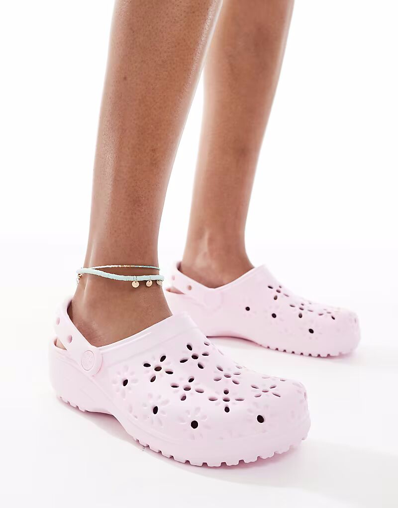 Crocs - Classic - Сабо молочно-розового цвета с цветочной перфорацией — фото 2