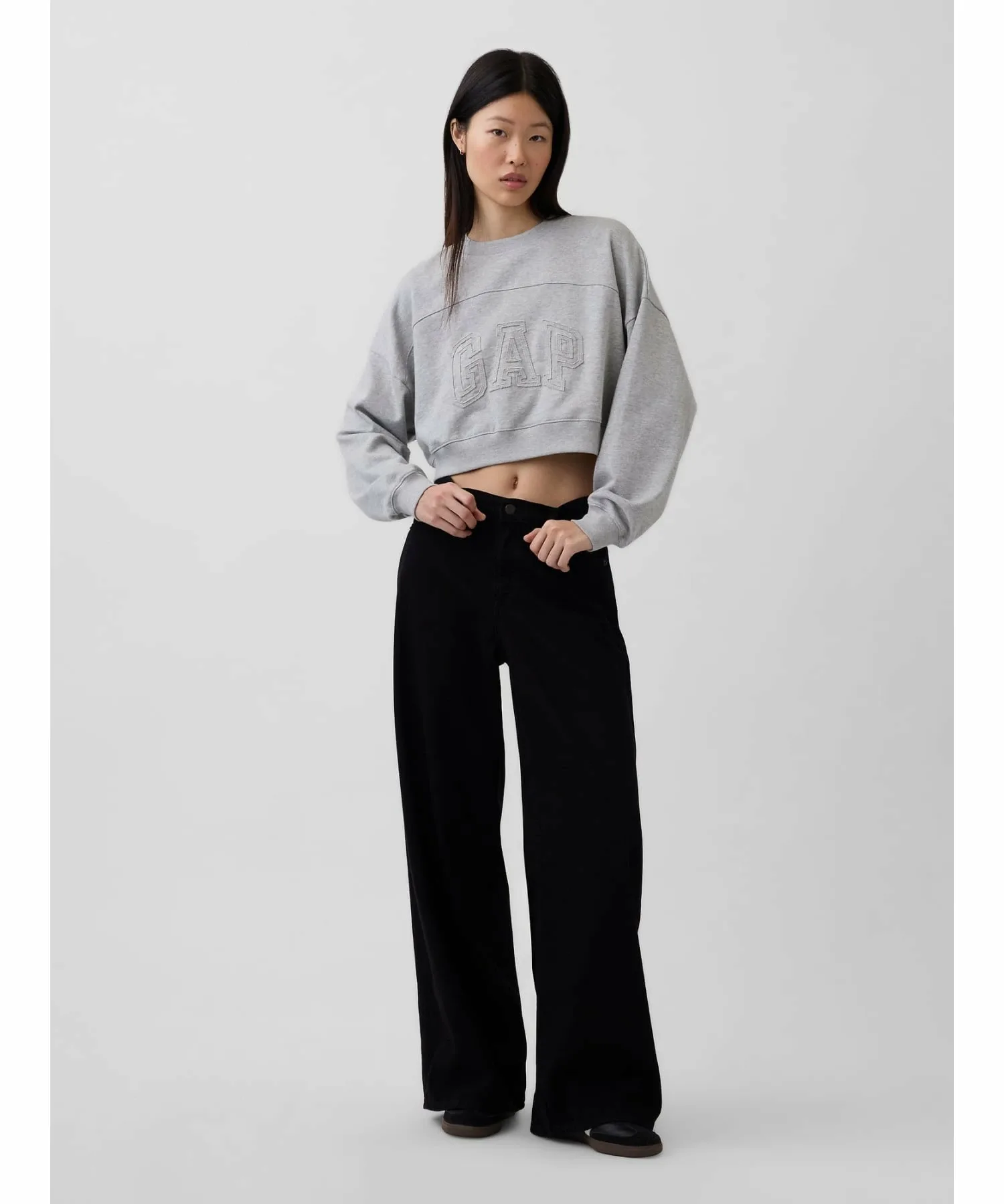(W) Укороченная толстовка оверсайз с логотипом GAP из французской махровой ткани, L_GRAY — фото 4