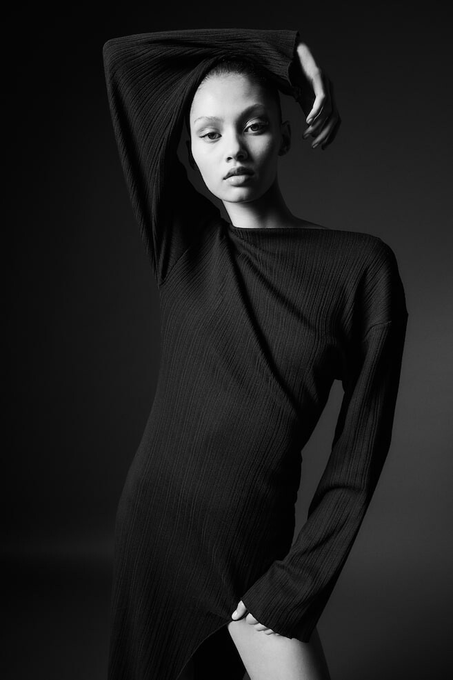 

Асимметричное платье в рубчик H&M, черный