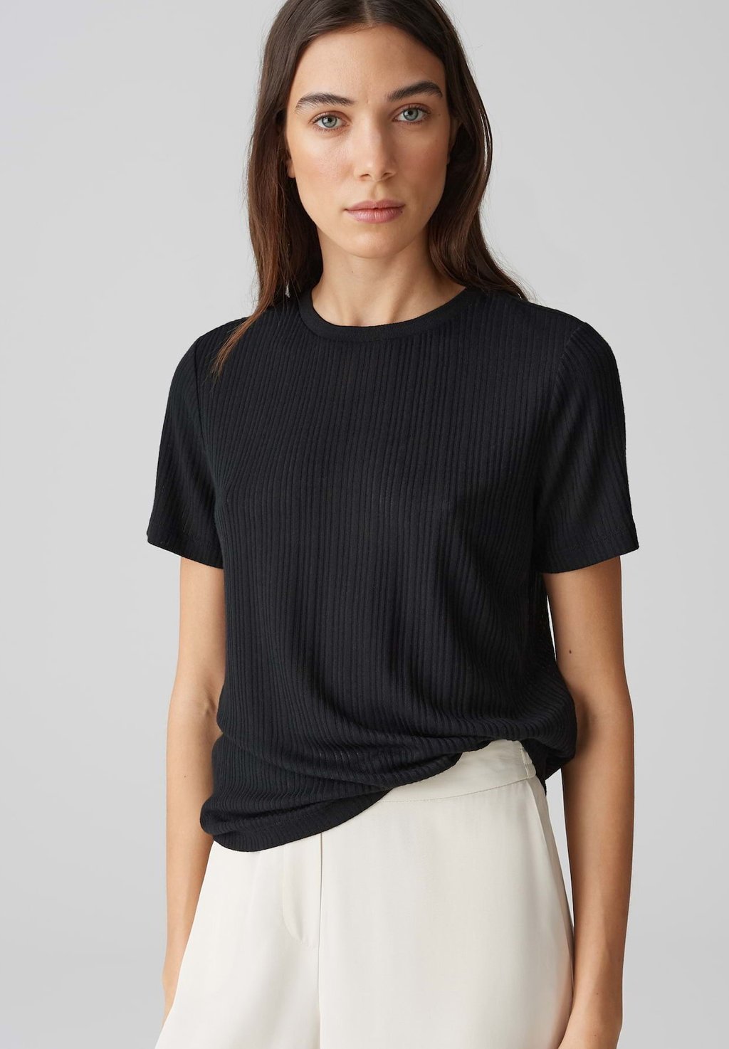 

Базовая футболка REGULAR FIT RIB OPUS, черный