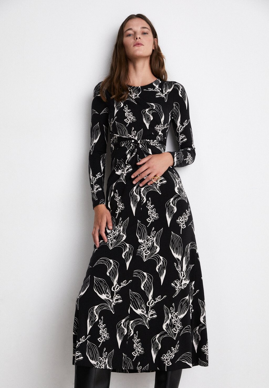 

Платье из джерси TENCEL ™ CARBON MAXI DRESS Zign Studio, цвет black/white