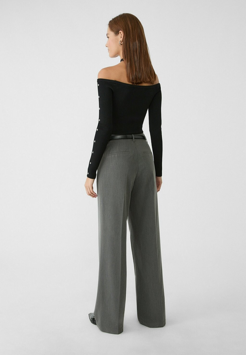 

Брюки FLOWING LEG SMART WITH BELT Stradivarius, серый