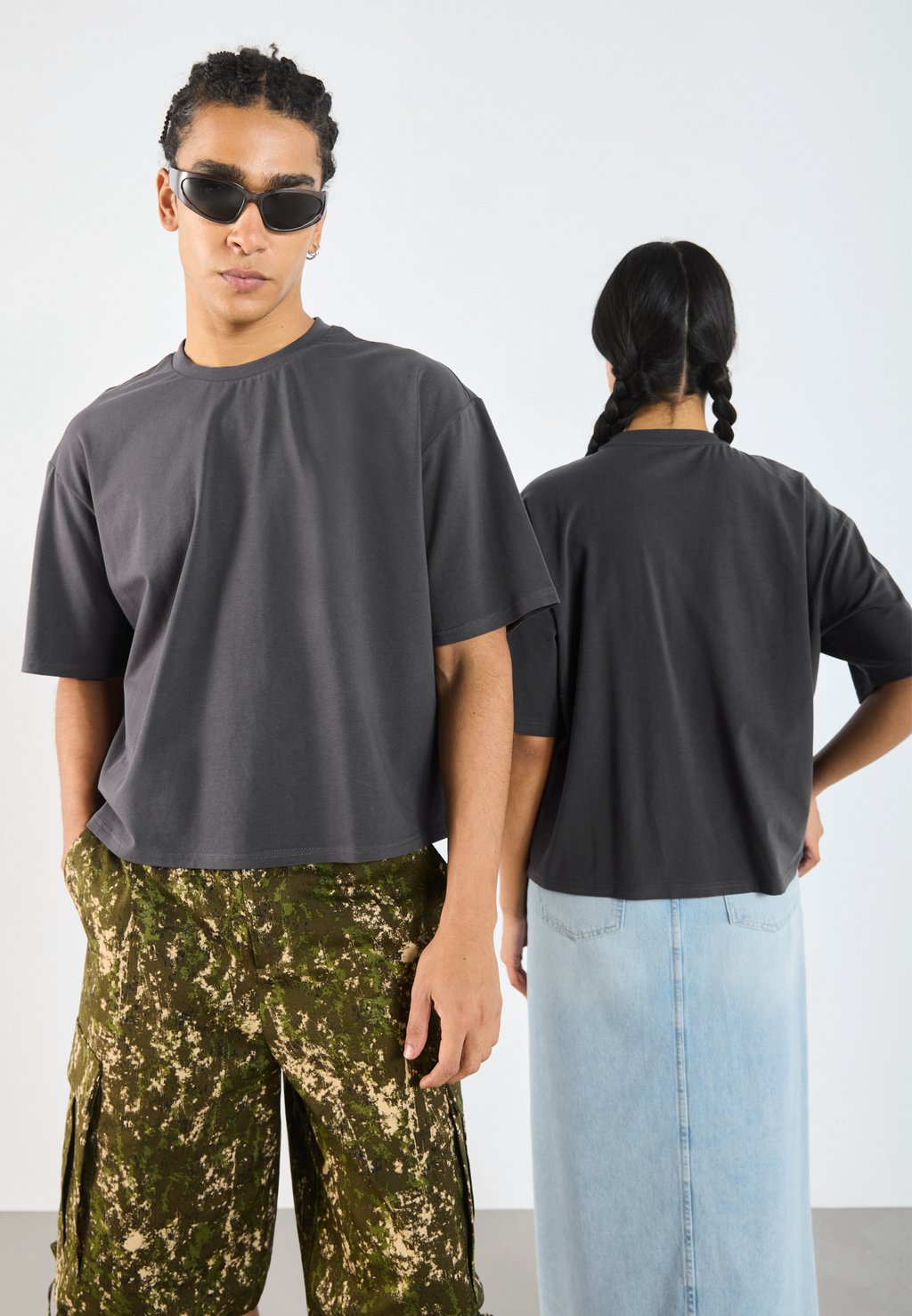 

Базовая футболка UNISEX YOURTURN by Zalando, темно-серый