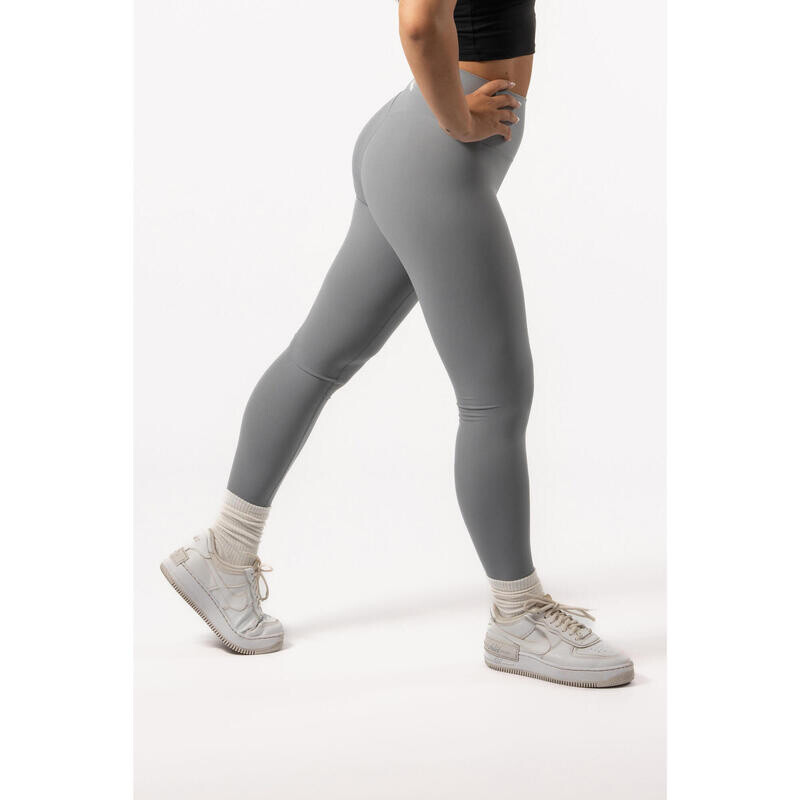 

Леггинсы Flux V2 Fitness — женские — светло-серые AESTHETIC WOLF, цвет grau