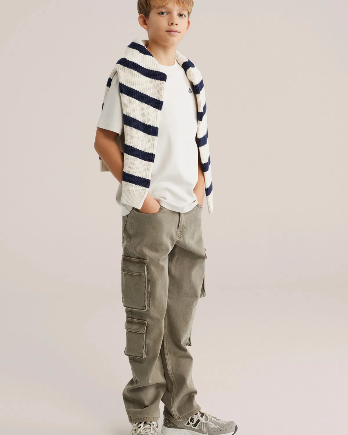 Брюки свободного кроя We Fashion, Khaki — фото 4