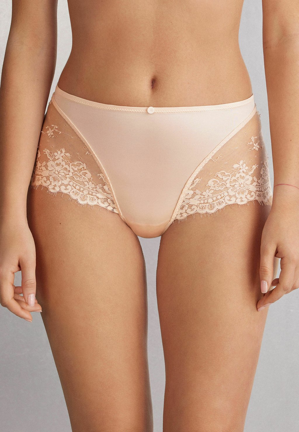 

Трусы Intimissimi, бежевый