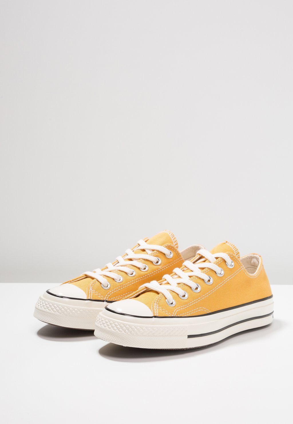 Низкие кеды CHUCK TAYLOR ALL STAR '70 OX Converse, желтый — фото 3