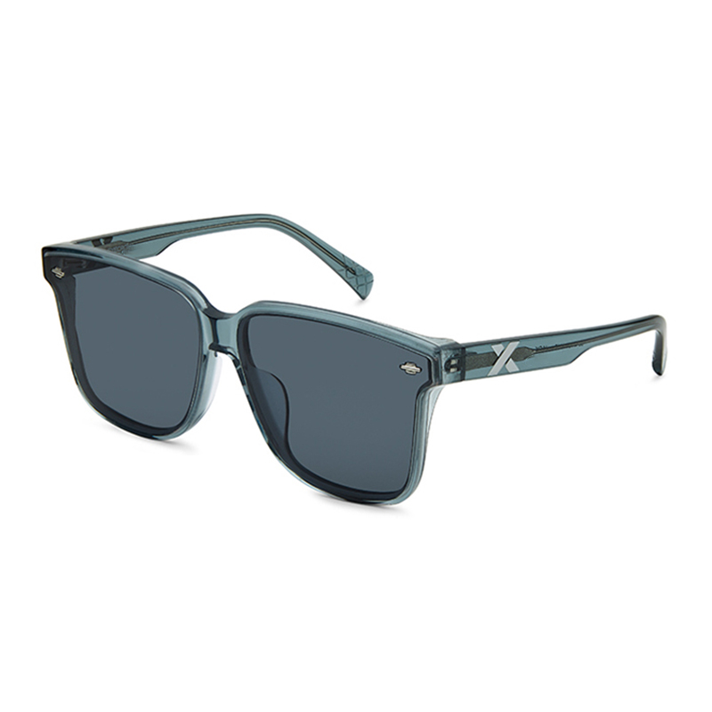 

Солнцезащитные очки квадратные унисекс черные EYECROXX, C4: рама Dream Black с поляризованными линзами темно-серого цвета