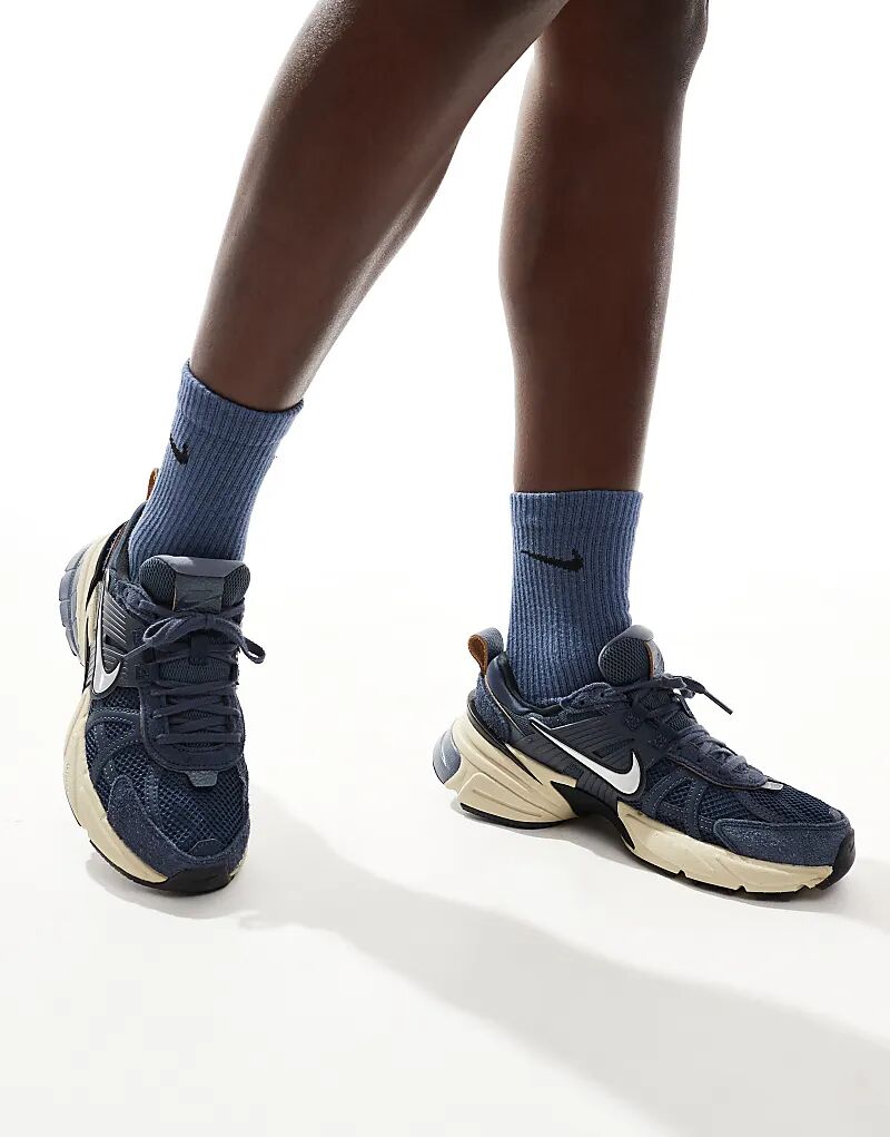 Кроссовки унисекс V2K Run синего и серебристого цвета Nike
