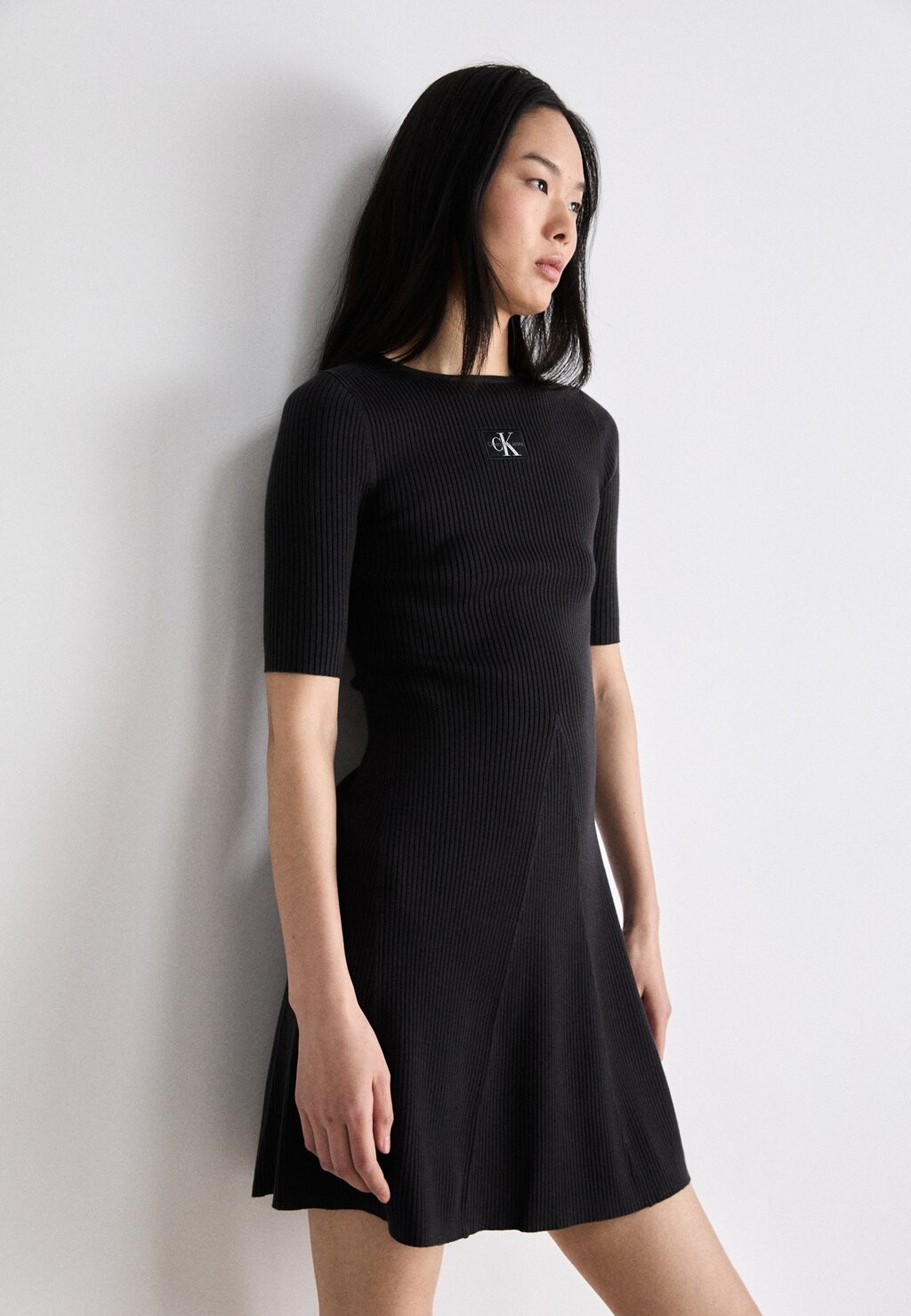 

Платье-свитер Label Dress Calvin Klein, черное