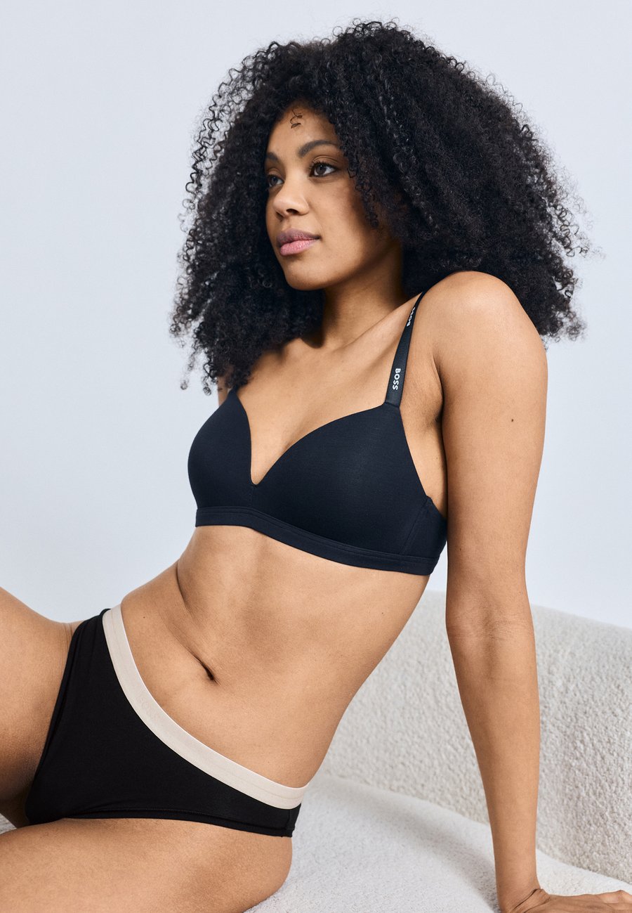 Брифы BOSS BRIEF WITH DIFFERENT WAISTBAND COLORS ELASTIC 3 PACK, Black — фото 3