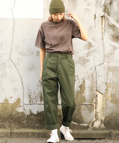 

Футболка с коротким рукавом, круглым вырезом, свободного кроя, с эффектом минеральной стирки LOS ANGELES APPAREL, темно-коричневый