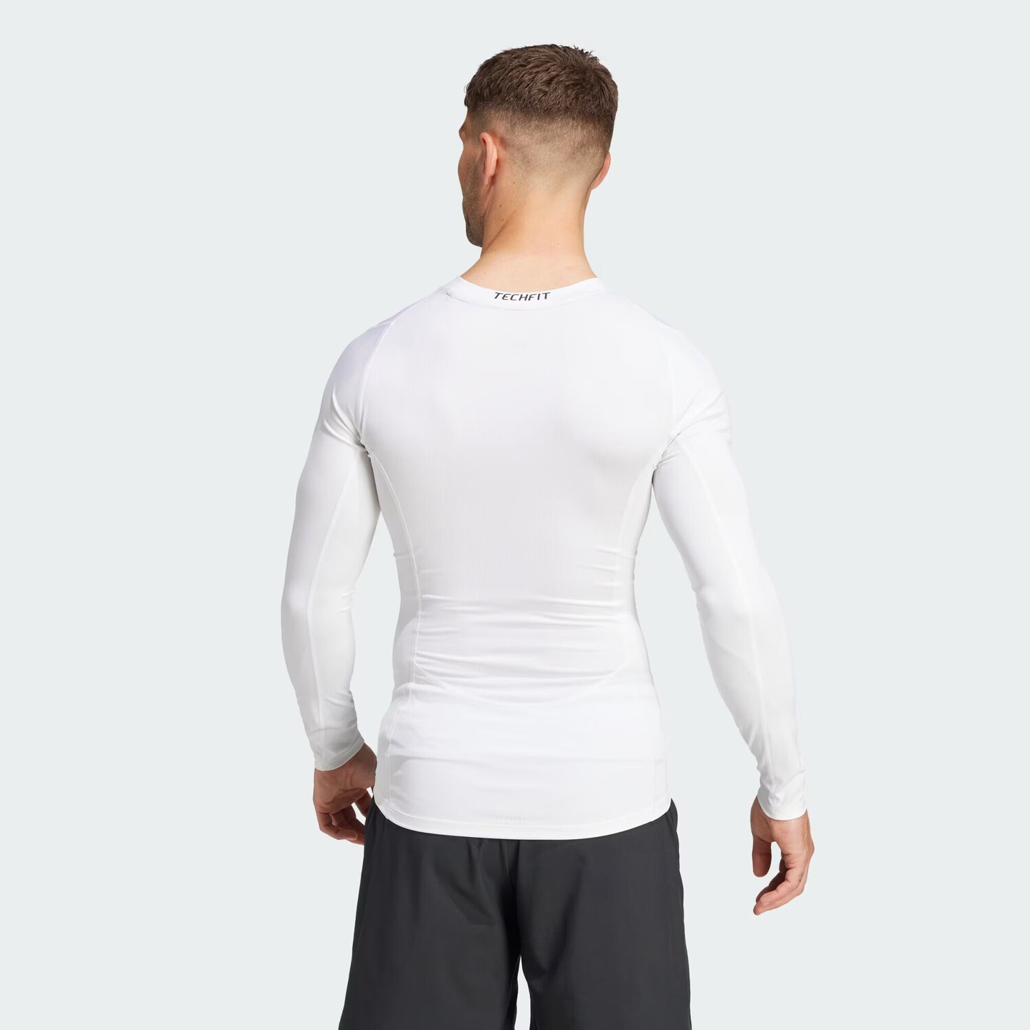Компрессионная футболка с длинными рукавами Techfit для тренировок Adidas, цвет White — фото 2