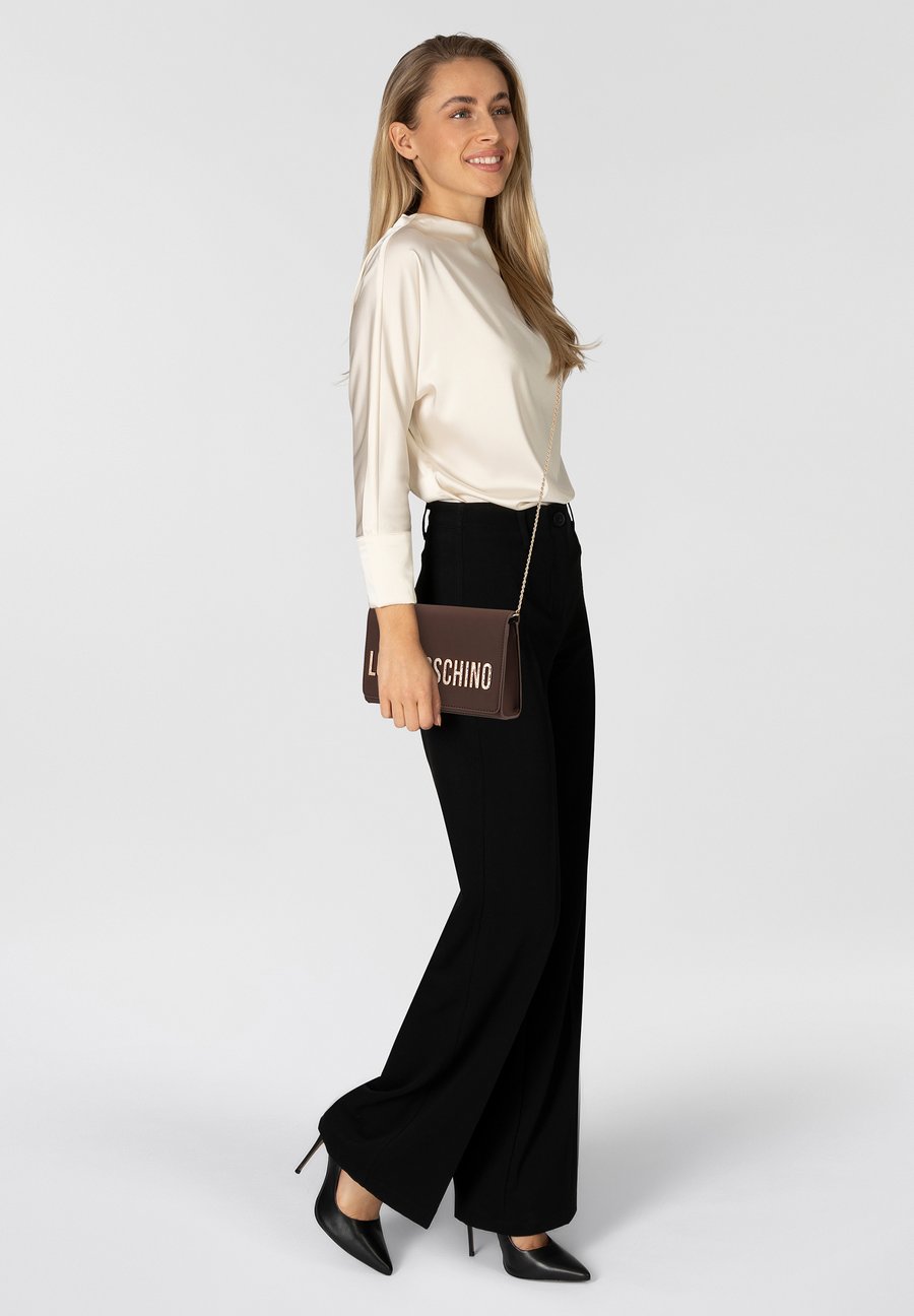 

Сумка кросс-боди Love Moschino Cross body bag, Chocolate/Dark Brown