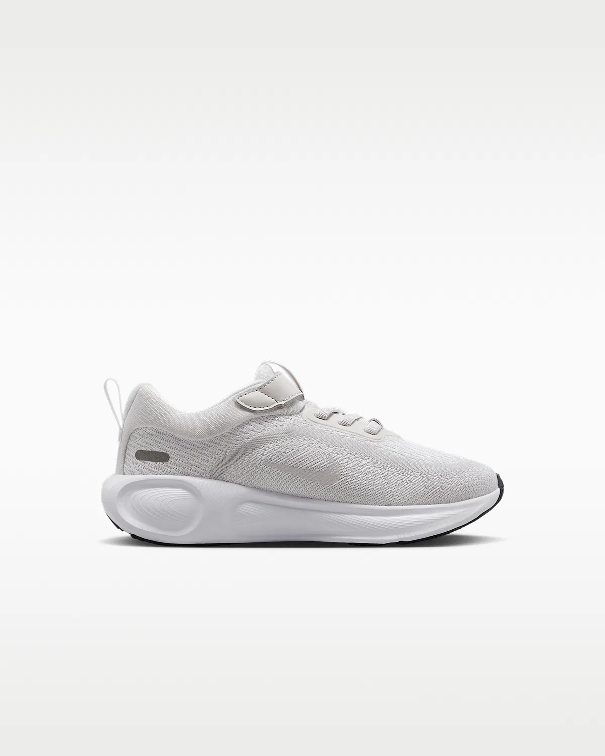 Детские кроссовки Nike Stellar Ride, White/Vast Grey/Black/Metallic Silver — фото 3