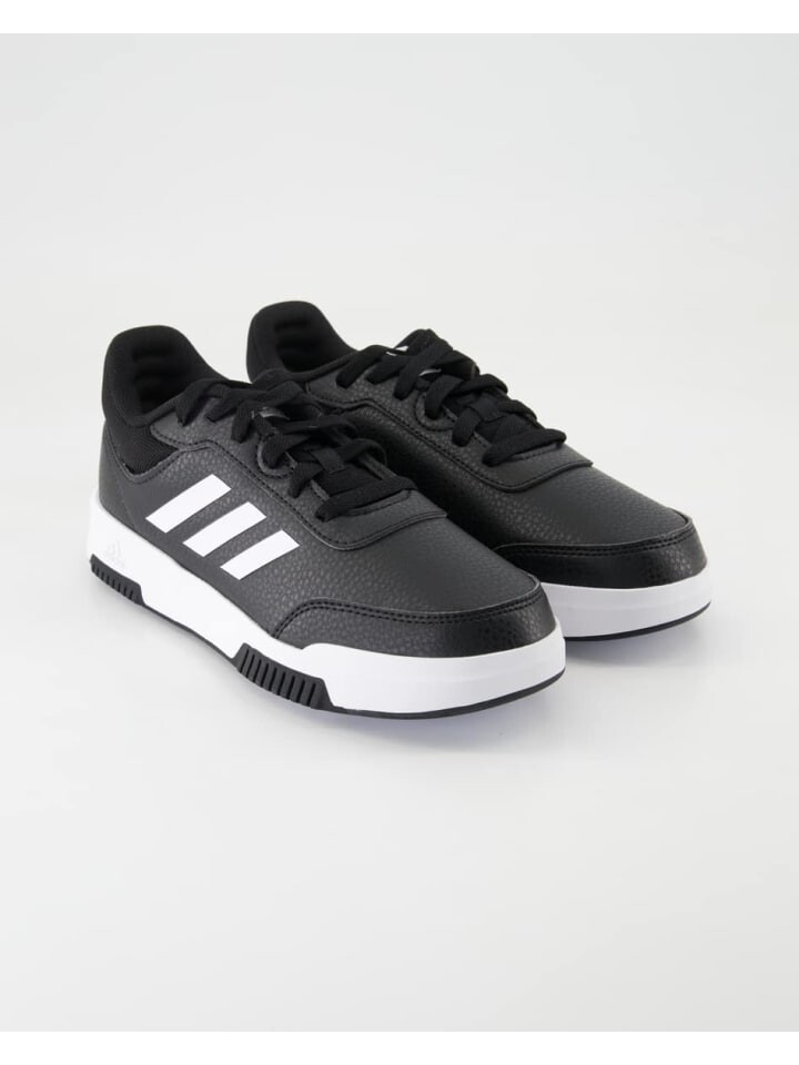 

Кроссовки на шнуровке adidas Sneaker, черный