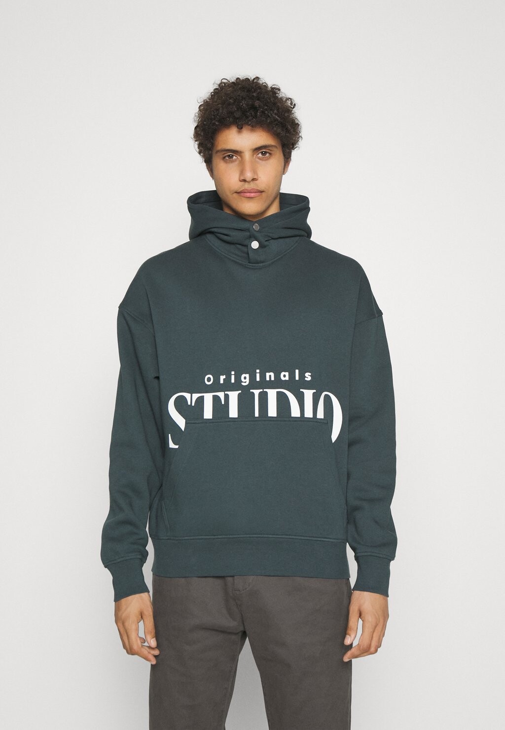 

Толстовка JORVESTERBRO BACK SN Jack & Jones, волшебный лес