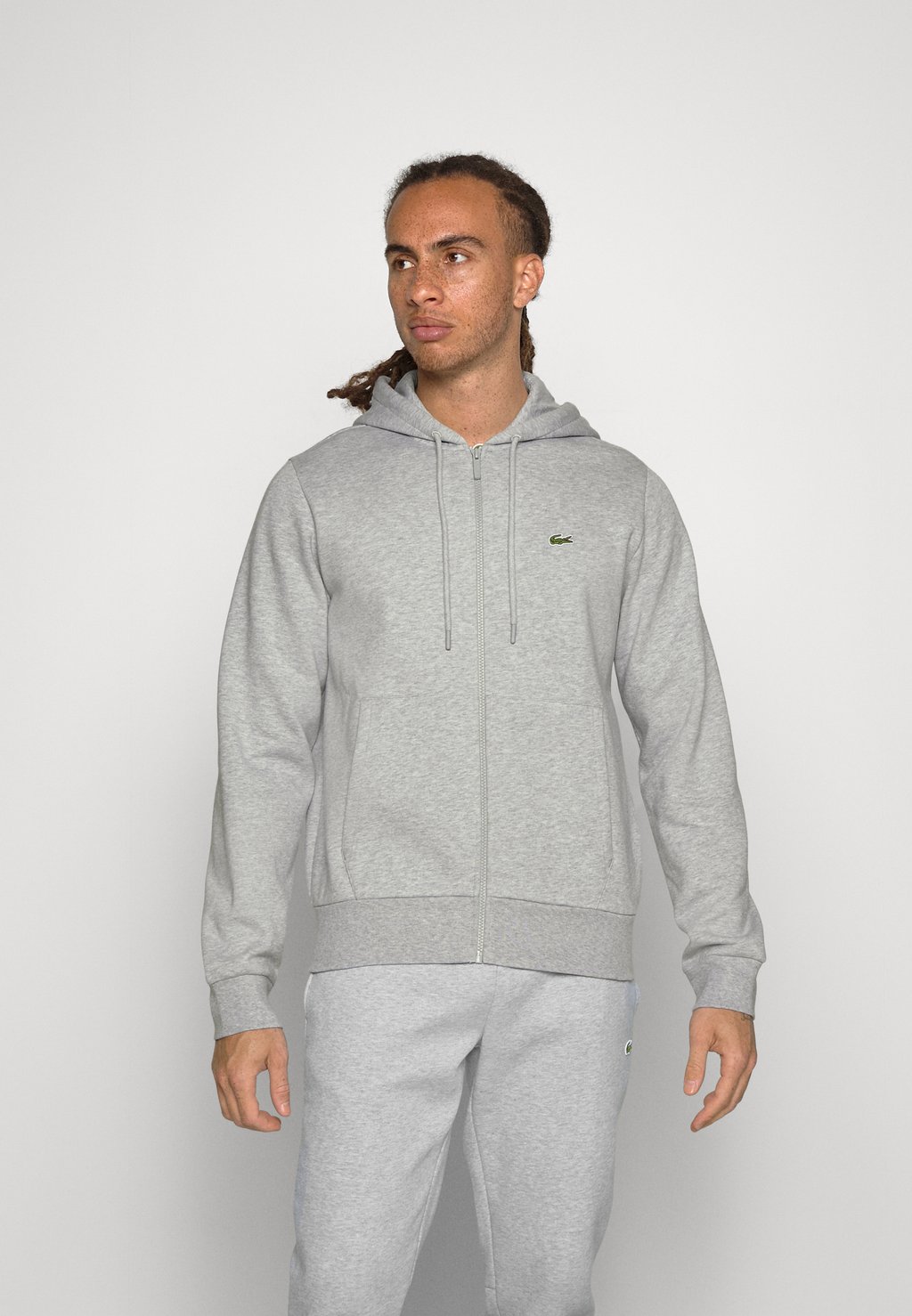 

Спортивный костюм Lacoste TRACKSUIT HODDED, цвет Silver Chine