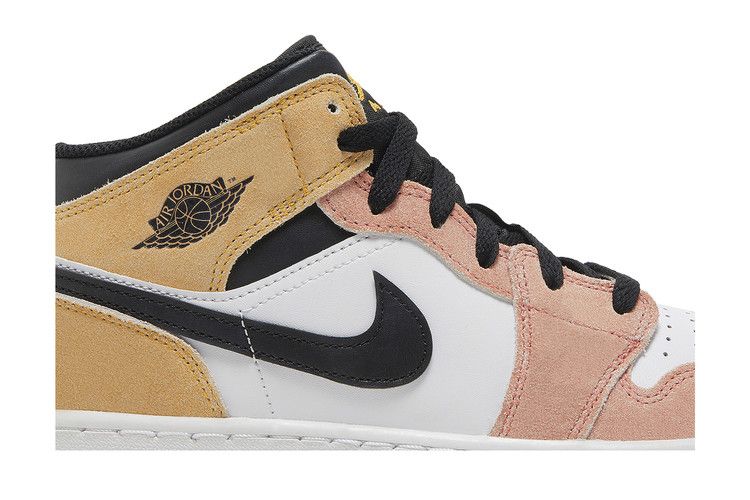 Кроссовки Air Jordan Air Jordan 1 Mid SE GS 'Flight Club', розовый — фото 3
