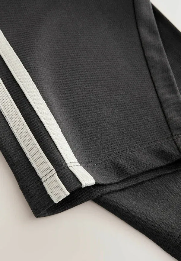 Спортивные штаны Next, Regular fit wide leg side stripe joggers, цвет угольно-серый — фото 3