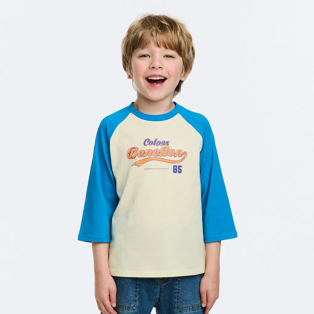 Детская синяя футболка реглан с контрастными рукавами от Benetton Kids