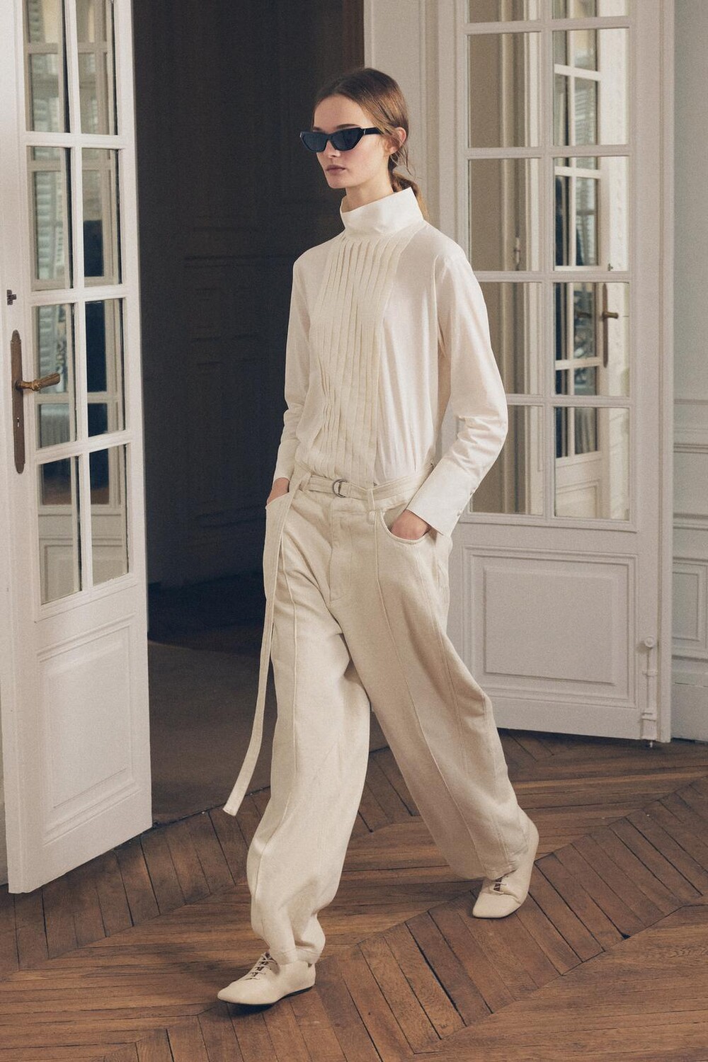 

Блузка с плиссированной платьей ZARA, экрю