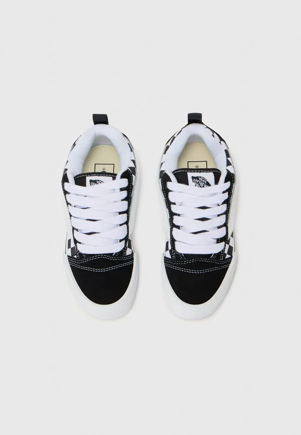 Скейтбордистские кроссовки knu skool унисекс Vans, Black/True White — фото 4