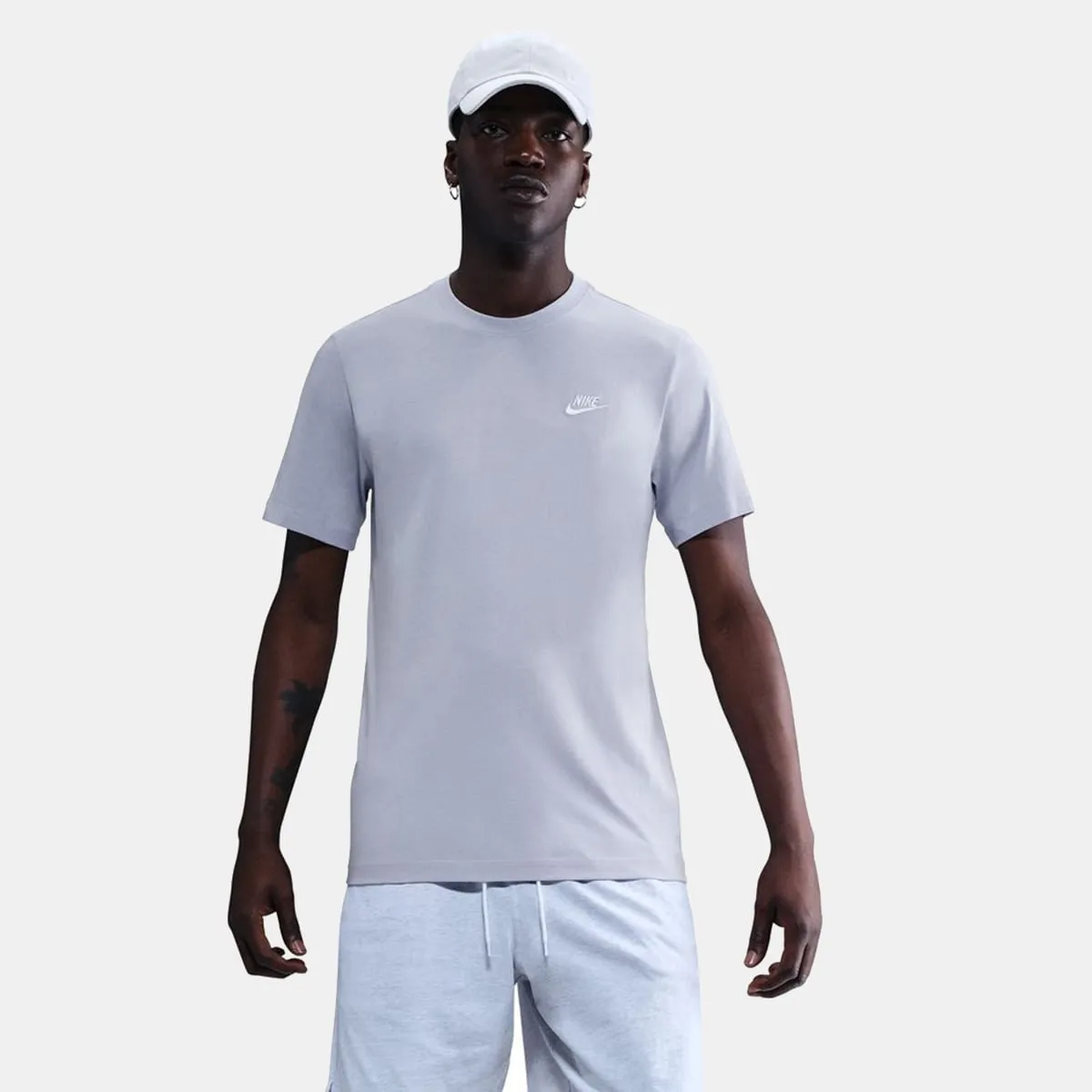 

Мужская футболка Sportswear Club Nike, серый