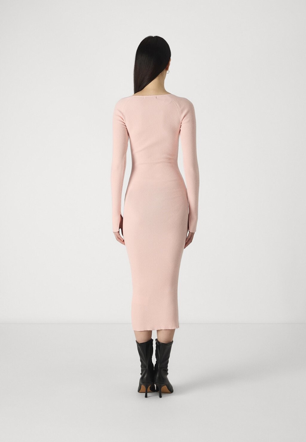 

Вязаное платье MIDI DRESS Gina Tricot, сирень