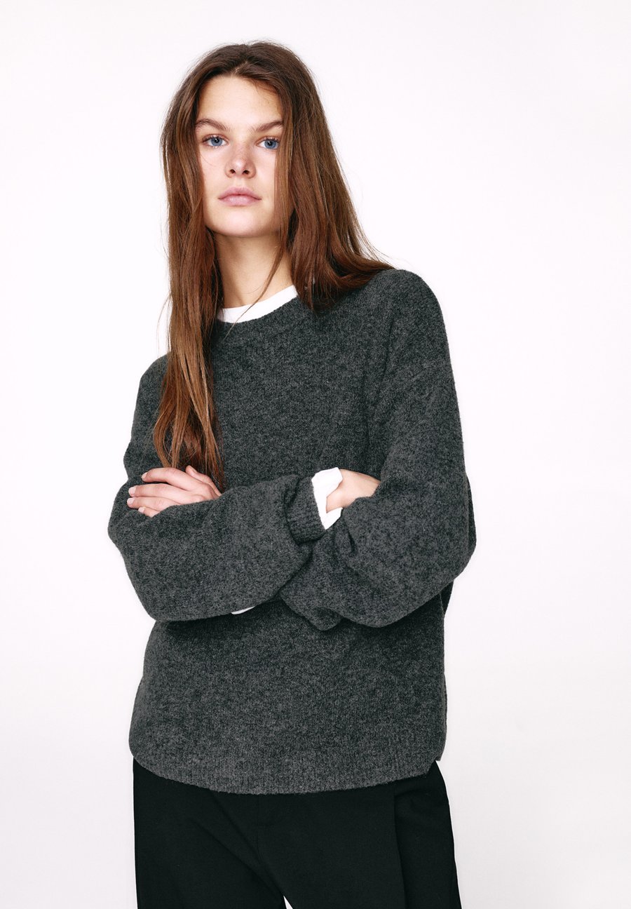 

Джемпер PULL&BEAR Jumper, Dark Grey
