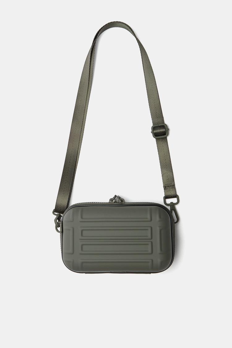 

Жесткая прорезиненная сумка через плечо Pull And Bear, хаки