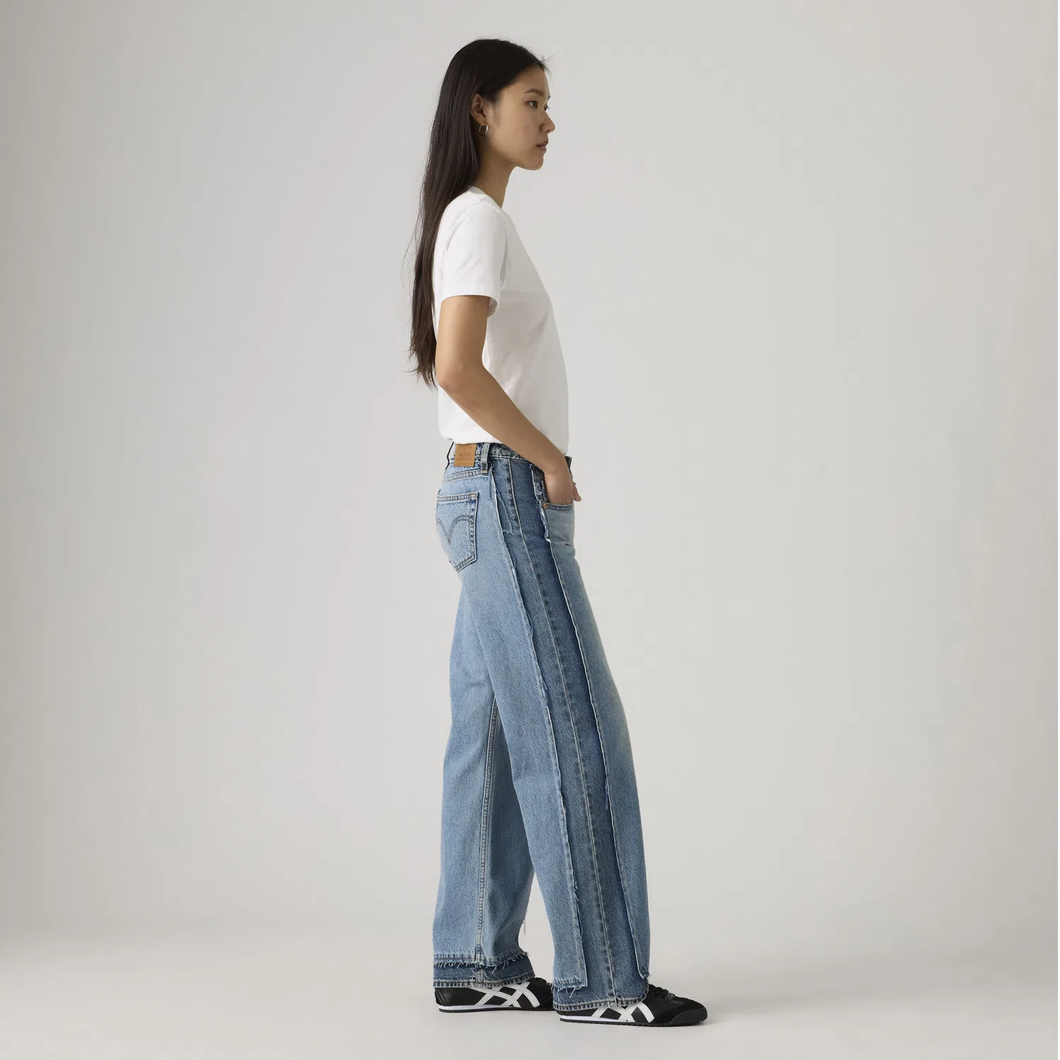 Деконструированные низкие свободные женские джинсы Levi's, Medium Wash — фото 4