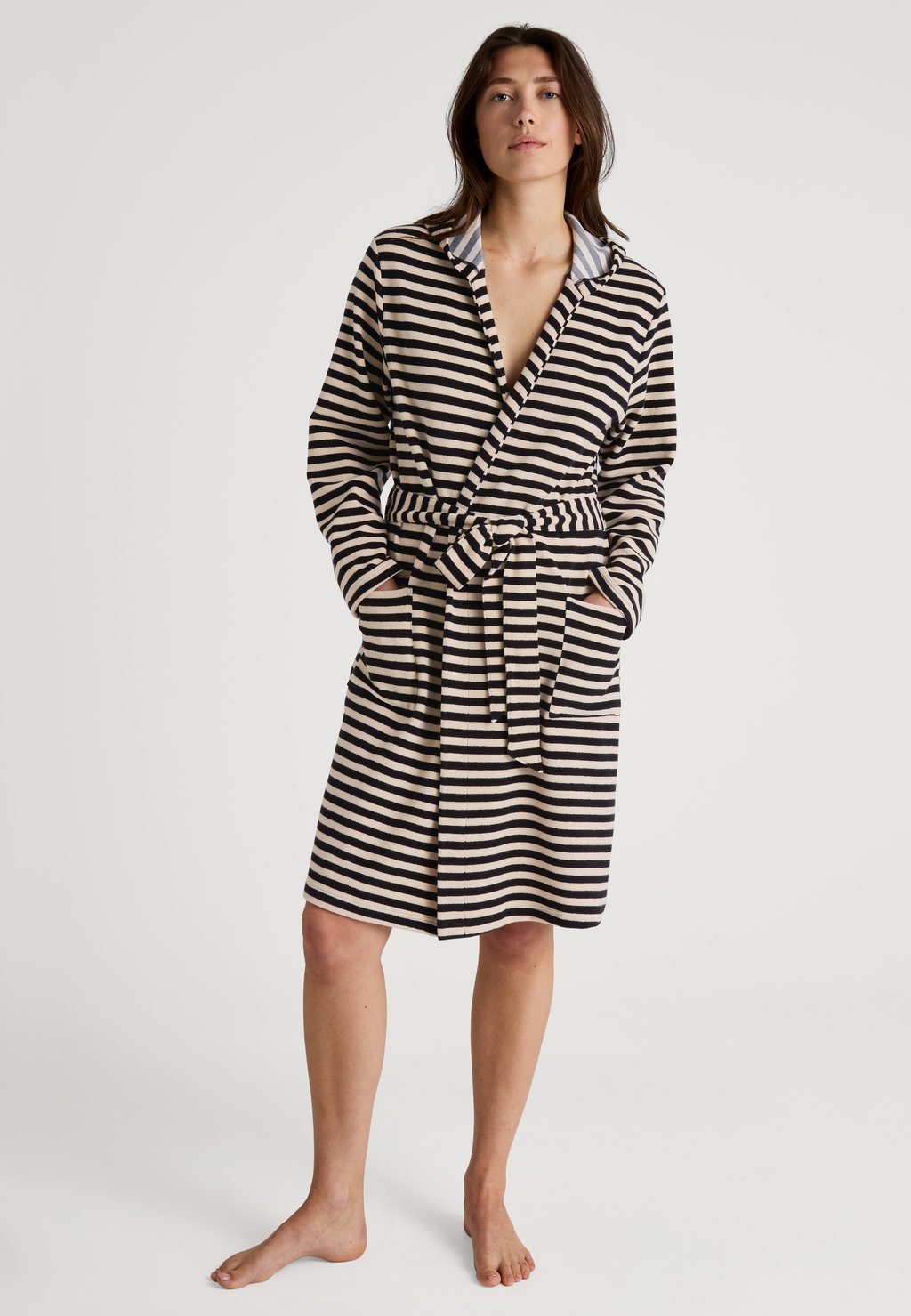 

Халат LOUNGE STRIPE Calida, черный