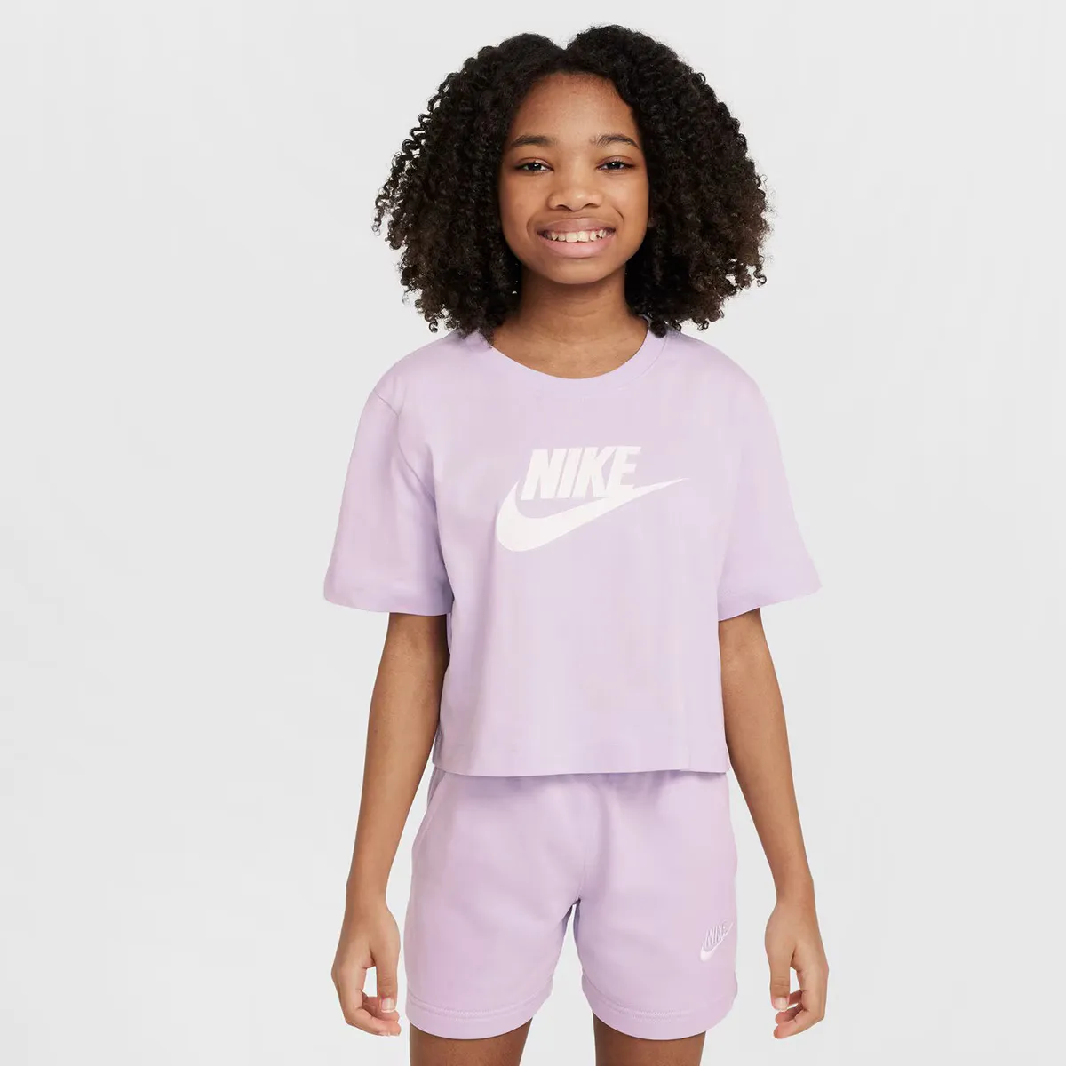 

Футболка для девочек Nike Sportswear, цвет Violeta