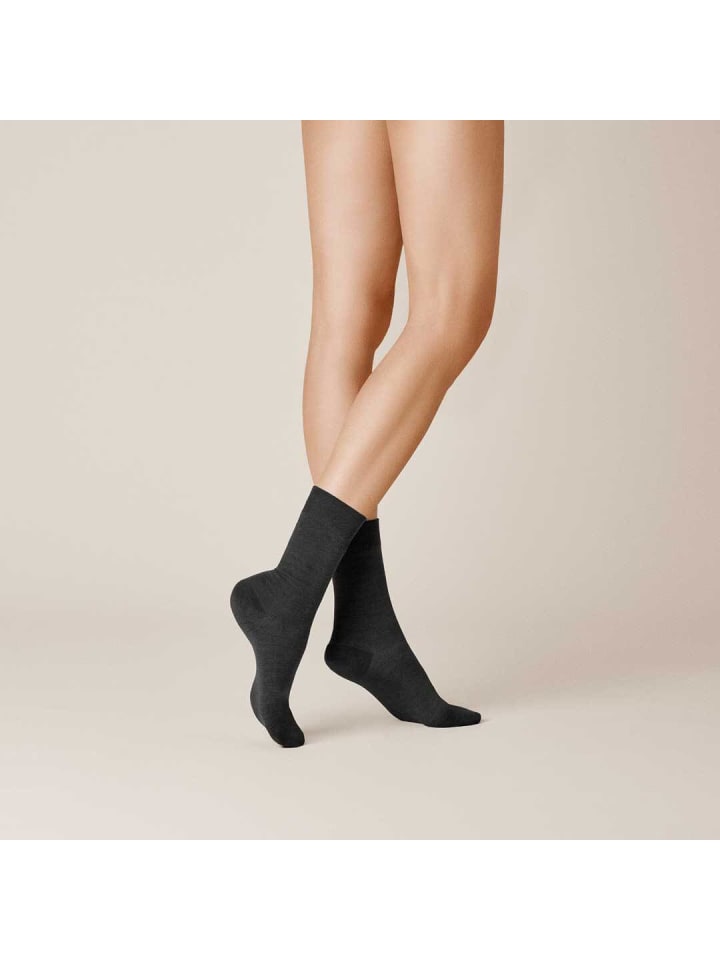 

Kunert Чувственные мериносовые носки с не сдавливающей манжетой, черные