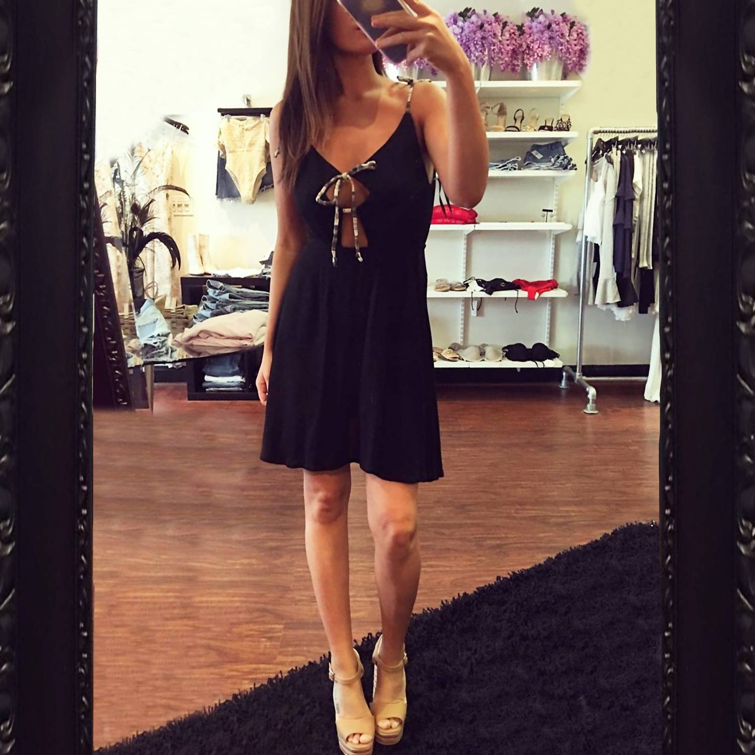 

Платье Cordoba Tie Front черного цвета Cleobella
