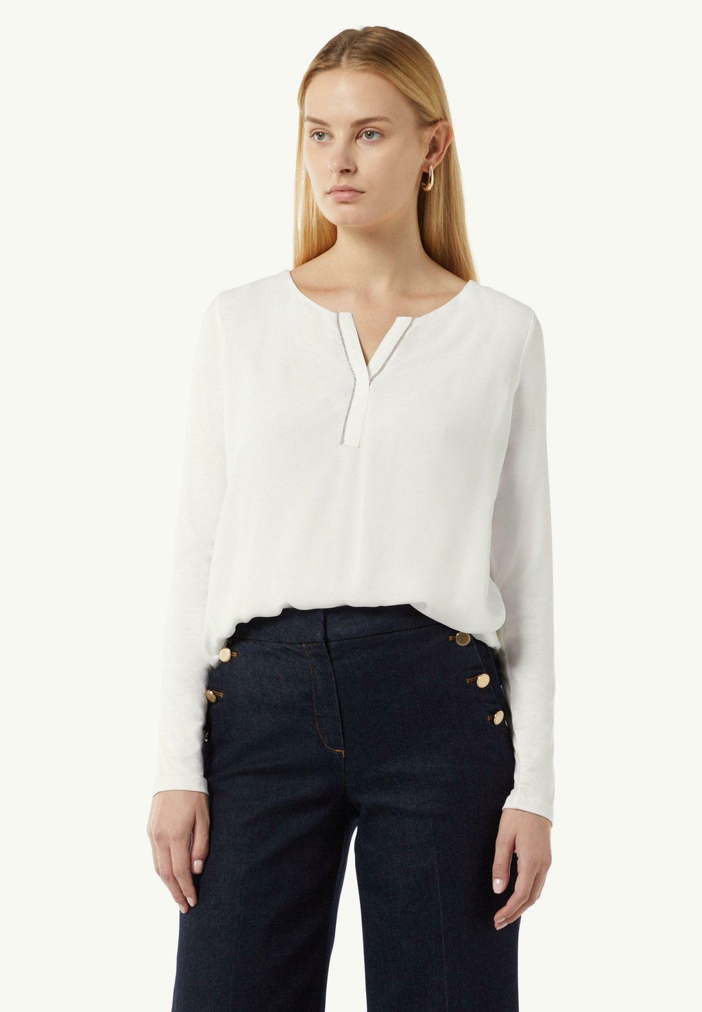 

Топ с длинными рукавами LONGSLEEVE MIT ZIERSTEINEN comma, белый