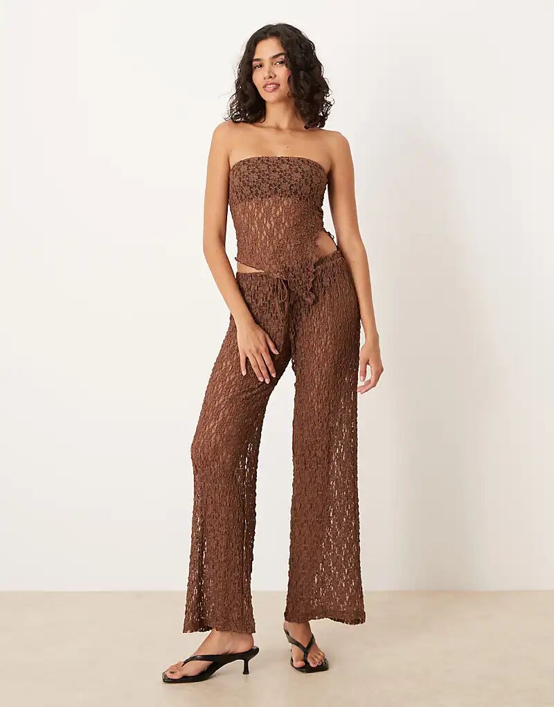 

Широкие кружевные брюки средней посадки ASOS DESIGN коричневого цвета — часть комплекта