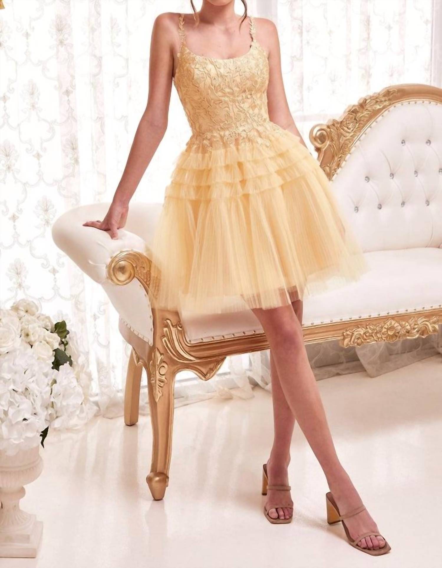 

Плиссированное короткое платье-трапеция в шампань Ladivine, Champagne