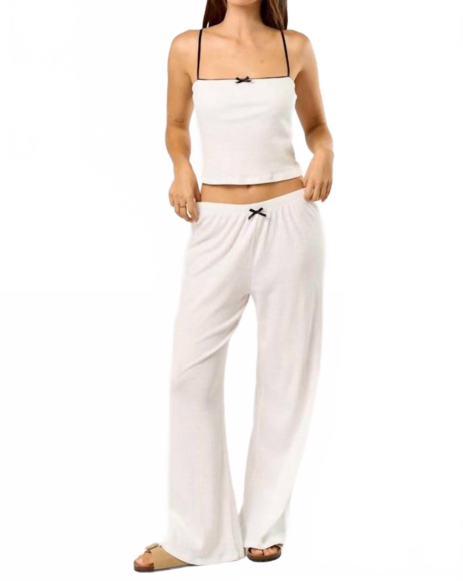 

Топ и брюки с бантом белого цвета Adora