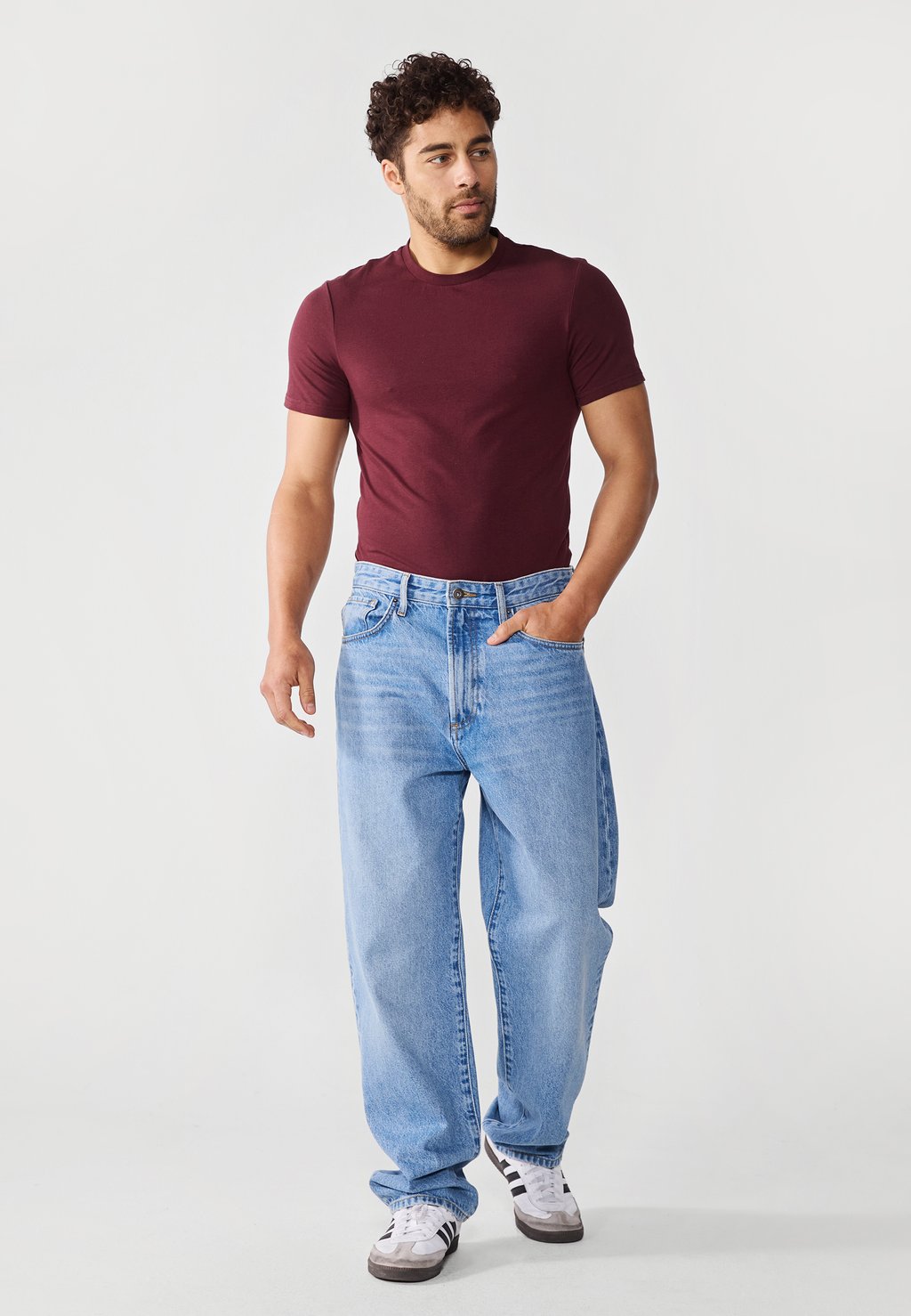 

Базовая футболка 2 PACK Pier One by Zalando, темно-синий