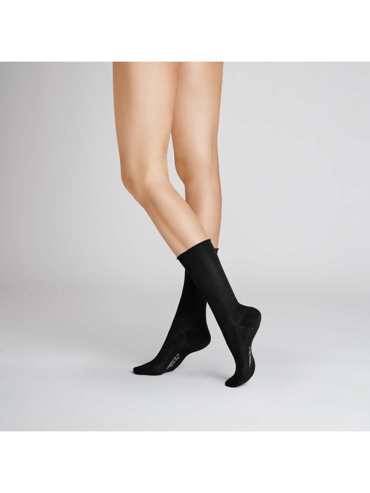 

Носки Relax Fine с закругленными краями черного цвета Hudson