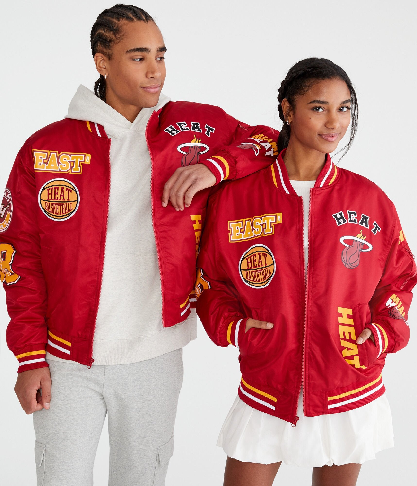 

Баскетбольная куртка-бомбер Aeropostale Miami Heat, красный